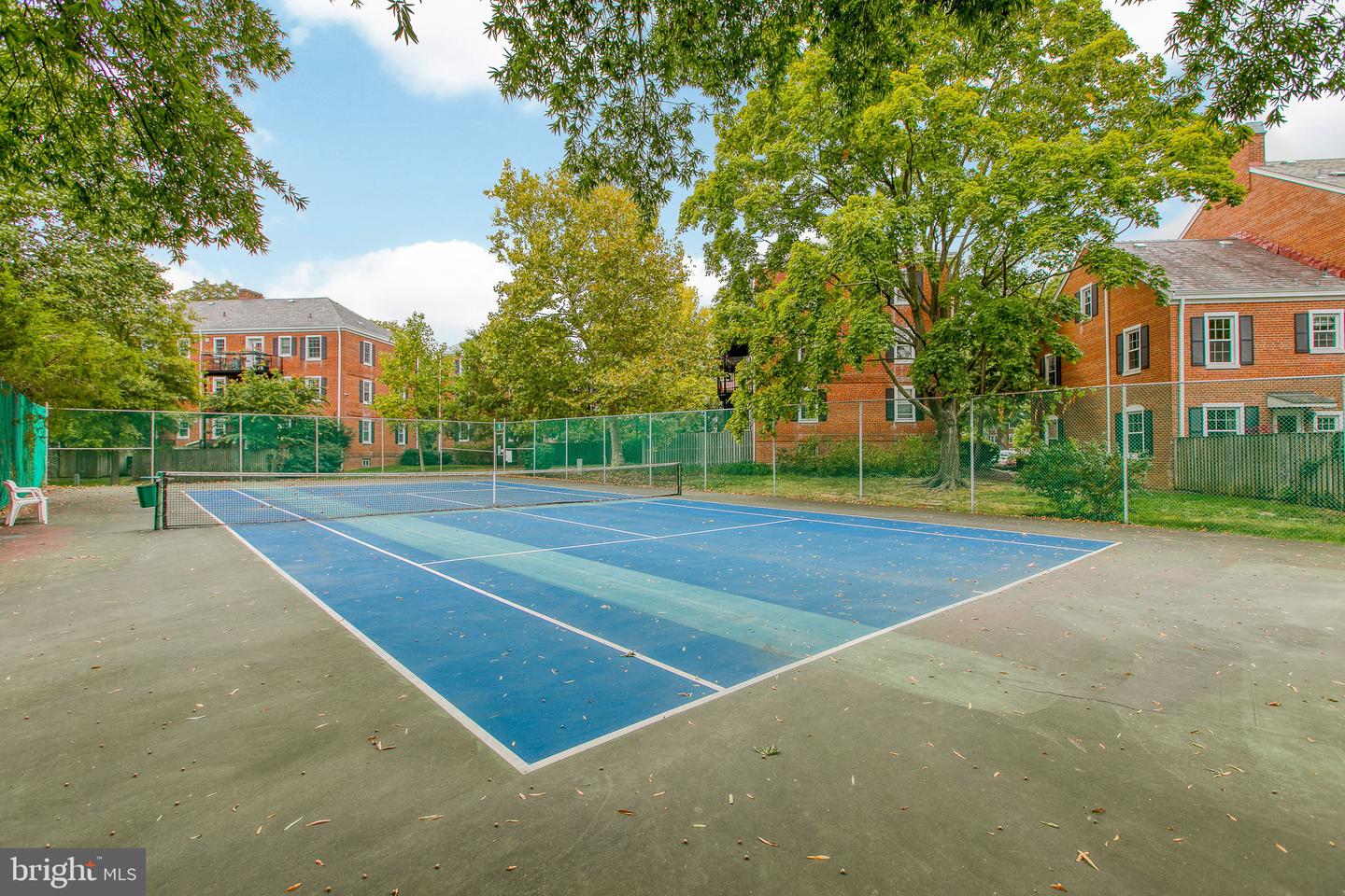2865 S ABINGDON ST, ARLINGTON, Virginia 22206, 3 Bedrooms Bedrooms, ,2 BathroomsBathrooms,Residential,For sale,2865 S ABINGDON ST,VAAR2056146 MLS # VAAR2056146