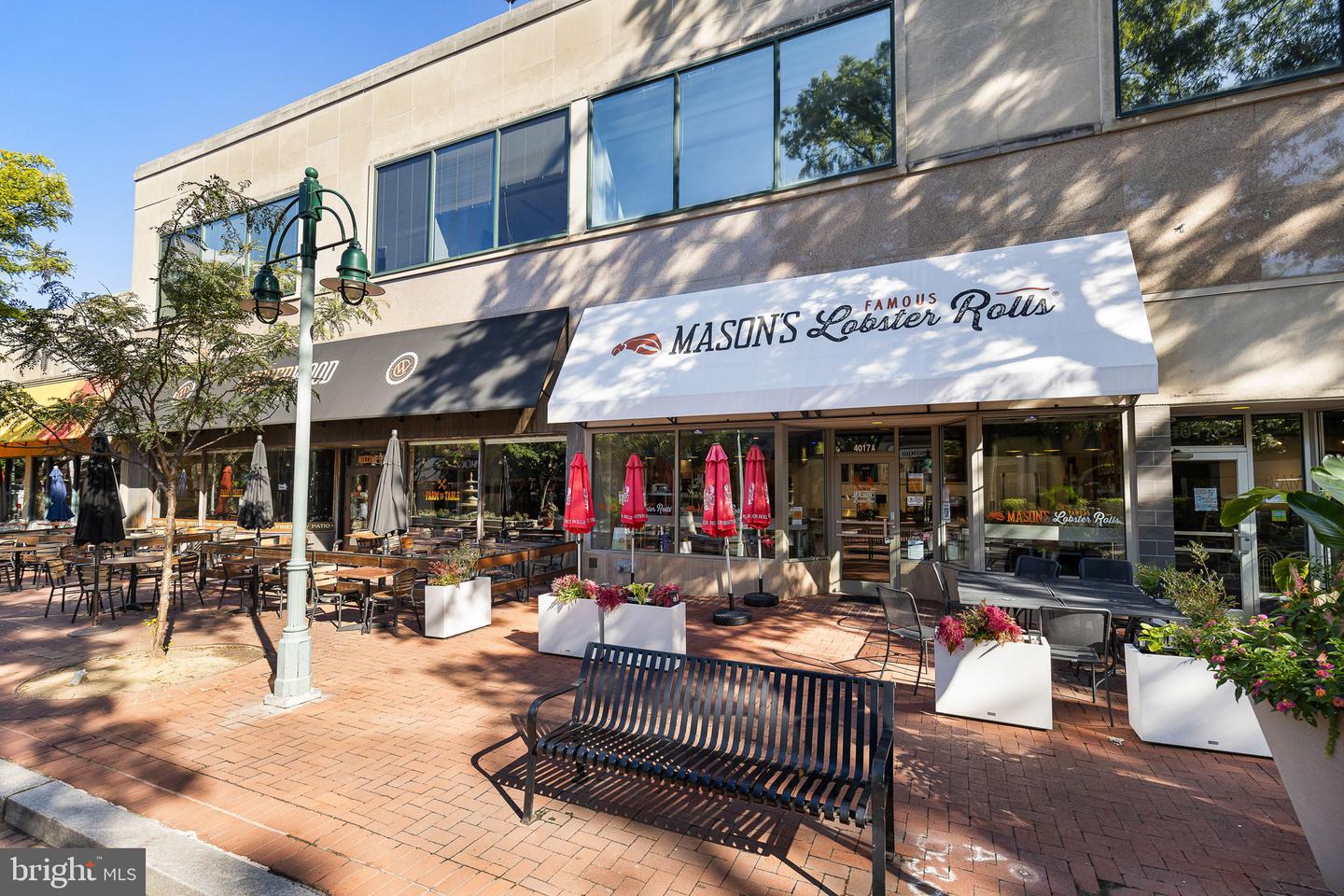 2865 S ABINGDON ST, ARLINGTON, Virginia 22206, 3 Bedrooms Bedrooms, ,2 BathroomsBathrooms,Residential,For sale,2865 S ABINGDON ST,VAAR2056146 MLS # VAAR2056146
