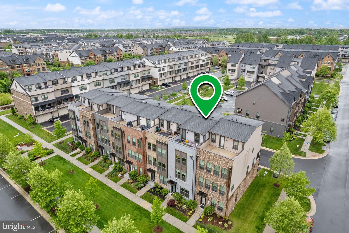 22186 MCCORMICK TER, ASHBURN, Virginia 20148, 3 Bedrooms Bedrooms, ,3 BathroomsBathrooms,Residential,For sale,22186 MCCORMICK TER,VALO2094132 MLS # VALO2094132