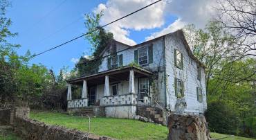 9422 LITTLE SKYLINE DR, ORANGE, Virginia 22960, 4 Bedrooms Bedrooms, ,2 BathroomsBathrooms,Residential,For sale,9422 LITTLE SKYLINE DR,VAOR2009450 MLS # VAOR2009450