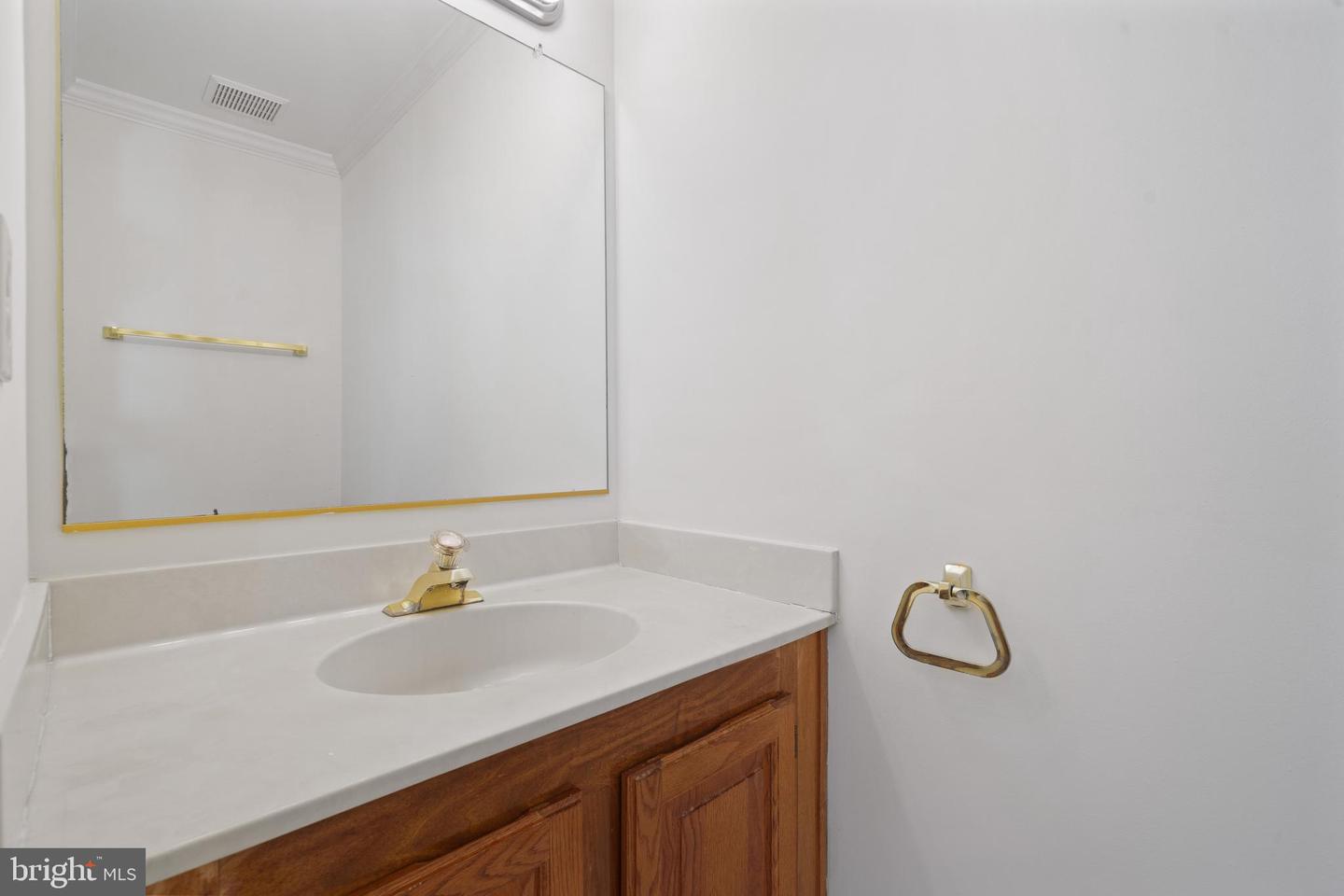 6915 COMPTON VALLEY CT, CENTREVILLE, Virginia 20121, 4 Bedrooms Bedrooms, ,3 BathroomsBathrooms,Residential,For sale,6915 COMPTON VALLEY CT,VAFX2236192 MLS # VAFX2236192