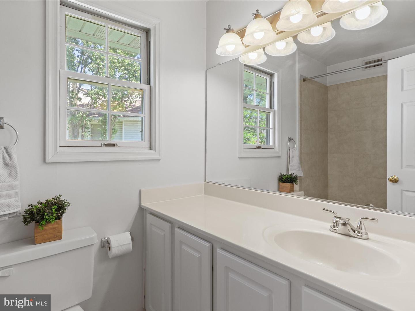 110 WESTWICK CT #7, STERLING, Virginia 20165, 2 Bedrooms Bedrooms, ,2 BathroomsBathrooms,Residential,For sale,110 WESTWICK CT #7,VALO2094922 MLS # VALO2094922