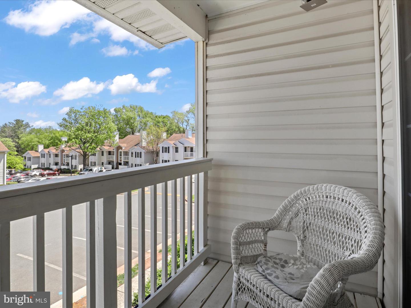 110 WESTWICK CT #7, STERLING, Virginia 20165, 2 Bedrooms Bedrooms, ,2 BathroomsBathrooms,Residential,For sale,110 WESTWICK CT #7,VALO2094922 MLS # VALO2094922
