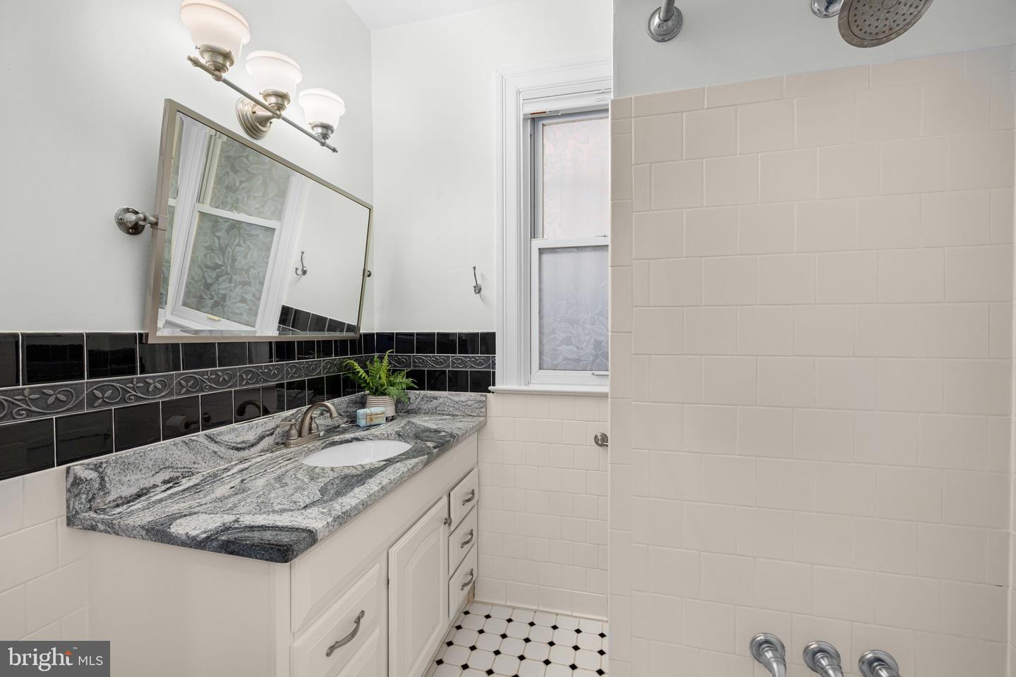 3620 CONNECTICUT AVE NW #5, WASHINGTON, District Of Columbia 20008, 1 Bedroom Bedrooms, ,1 BathroomBathrooms,Residential,For sale,3620 CONNECTICUT AVE NW #5,DCDC2198588 MLS # DCDC2198588