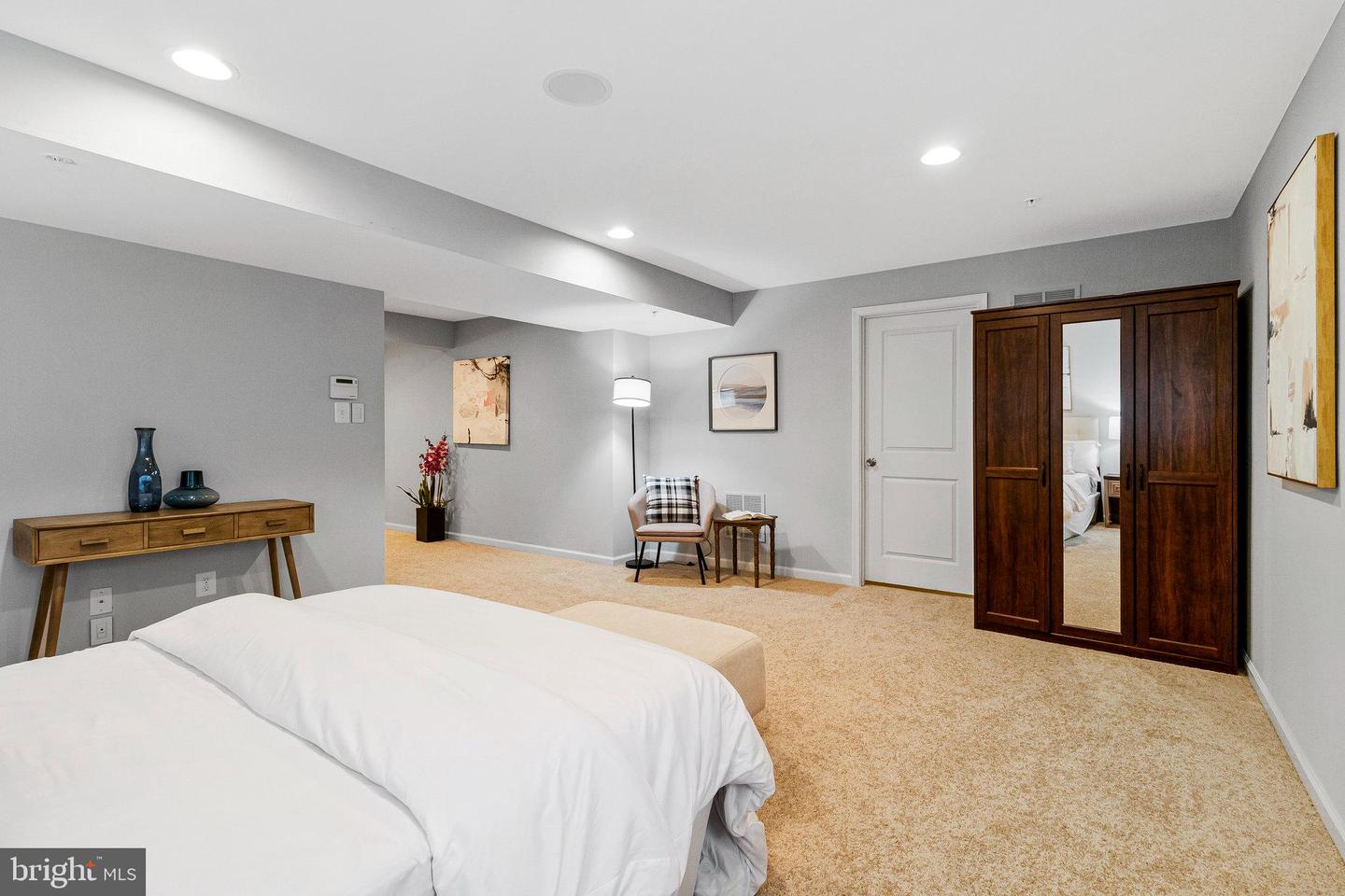 1506 MISSISSIPPI AVE SE, WASHINGTON, District Of Columbia 20032, 5 Bedrooms Bedrooms, ,3 BathroomsBathrooms,Residential,For sale,1506 MISSISSIPPI AVE SE,DCDC2198318 MLS # DCDC2198318