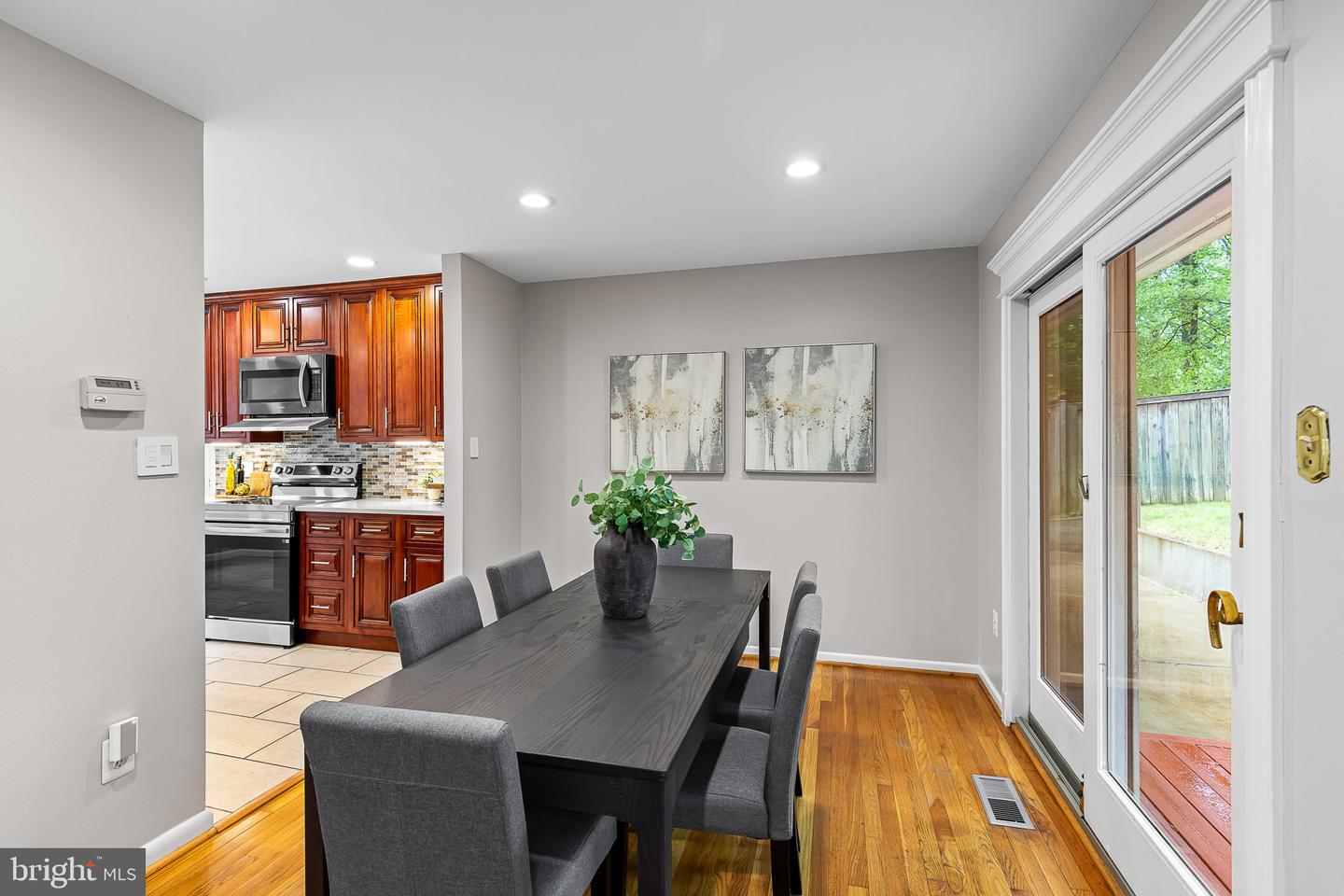 2436 ROCKBRIDGE ST, VIENNA, Virginia 22180, 5 Bedrooms Bedrooms, ,3 BathroomsBathrooms,Residential,For sale,2436 ROCKBRIDGE ST,VAFX2237848 MLS # VAFX2237848