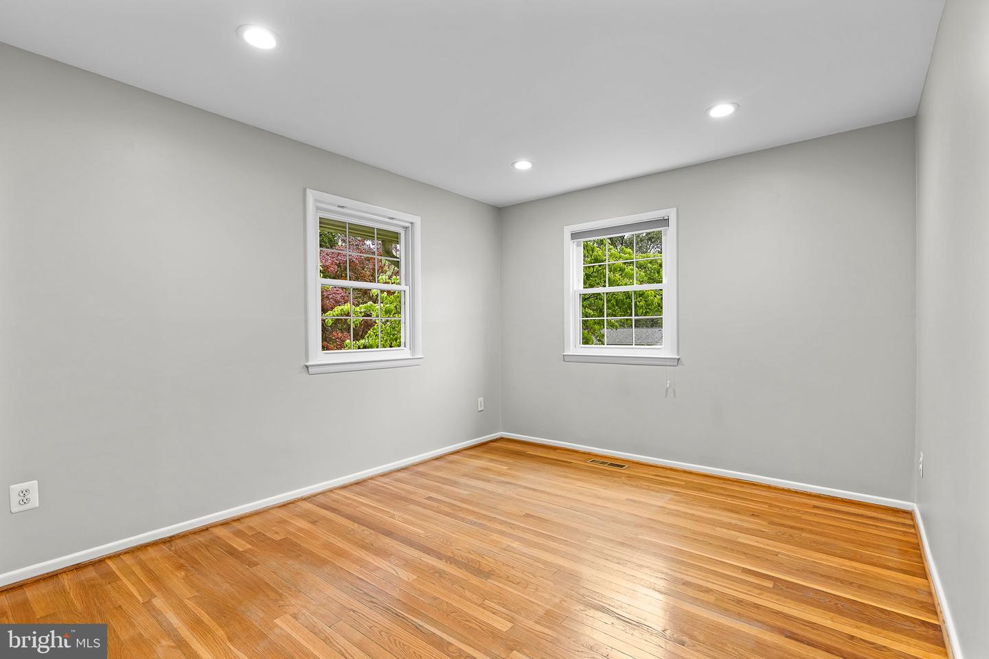 2436 ROCKBRIDGE ST, VIENNA, Virginia 22180, 5 Bedrooms Bedrooms, ,3 BathroomsBathrooms,Residential,For sale,2436 ROCKBRIDGE ST,VAFX2237848 MLS # VAFX2237848