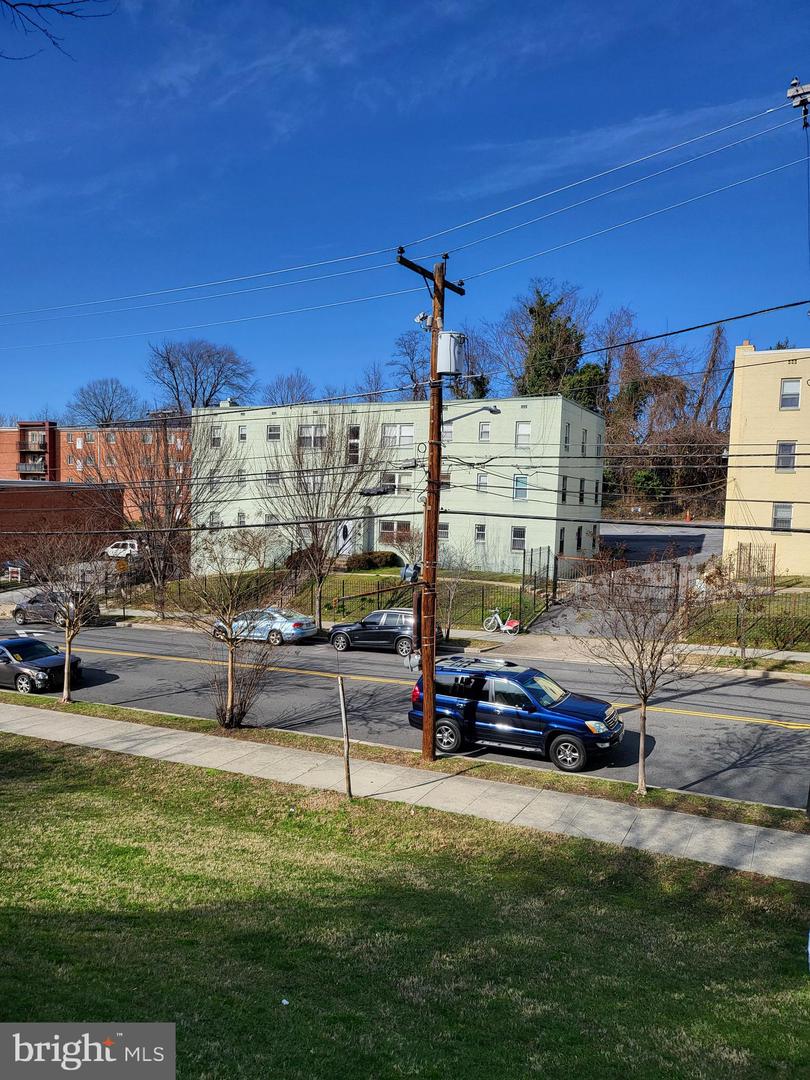 4800 C ST SE #104, WASHINGTON, District Of Columbia 20019, 2 Bedrooms Bedrooms, ,1 BathroomBathrooms,Residential,For sale,4800 C ST SE #104,DCDC2198616 MLS # DCDC2198616