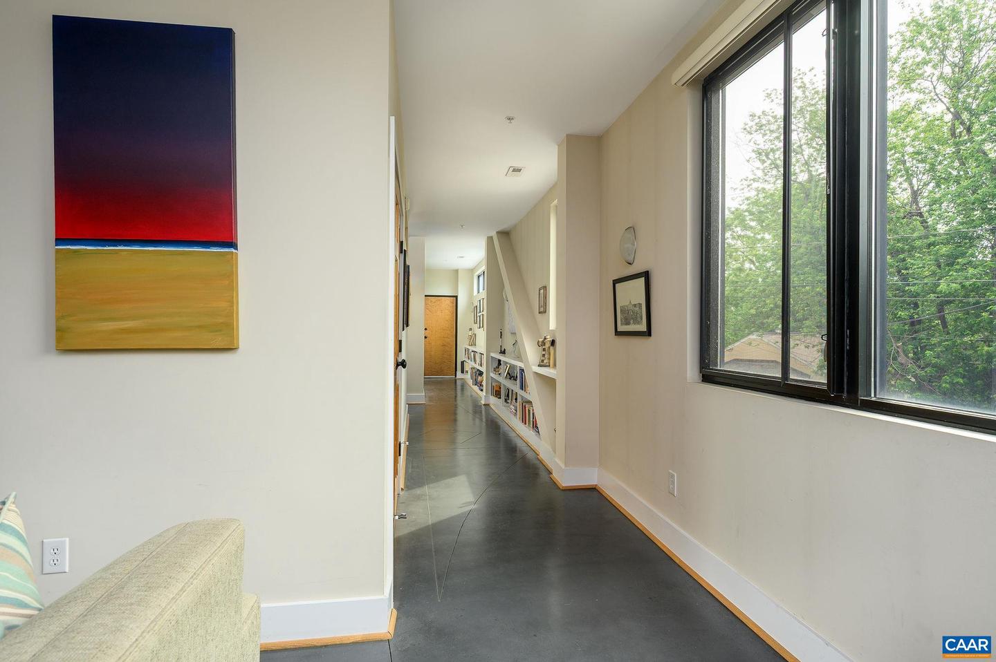 211 CREAM ST #202, CHARLOTTESVILLE, Virginia 22903, 2 Bedrooms Bedrooms, ,2 BathroomsBathrooms,Residential,For sale,211 CREAM ST #202,663984 MLS # 663984