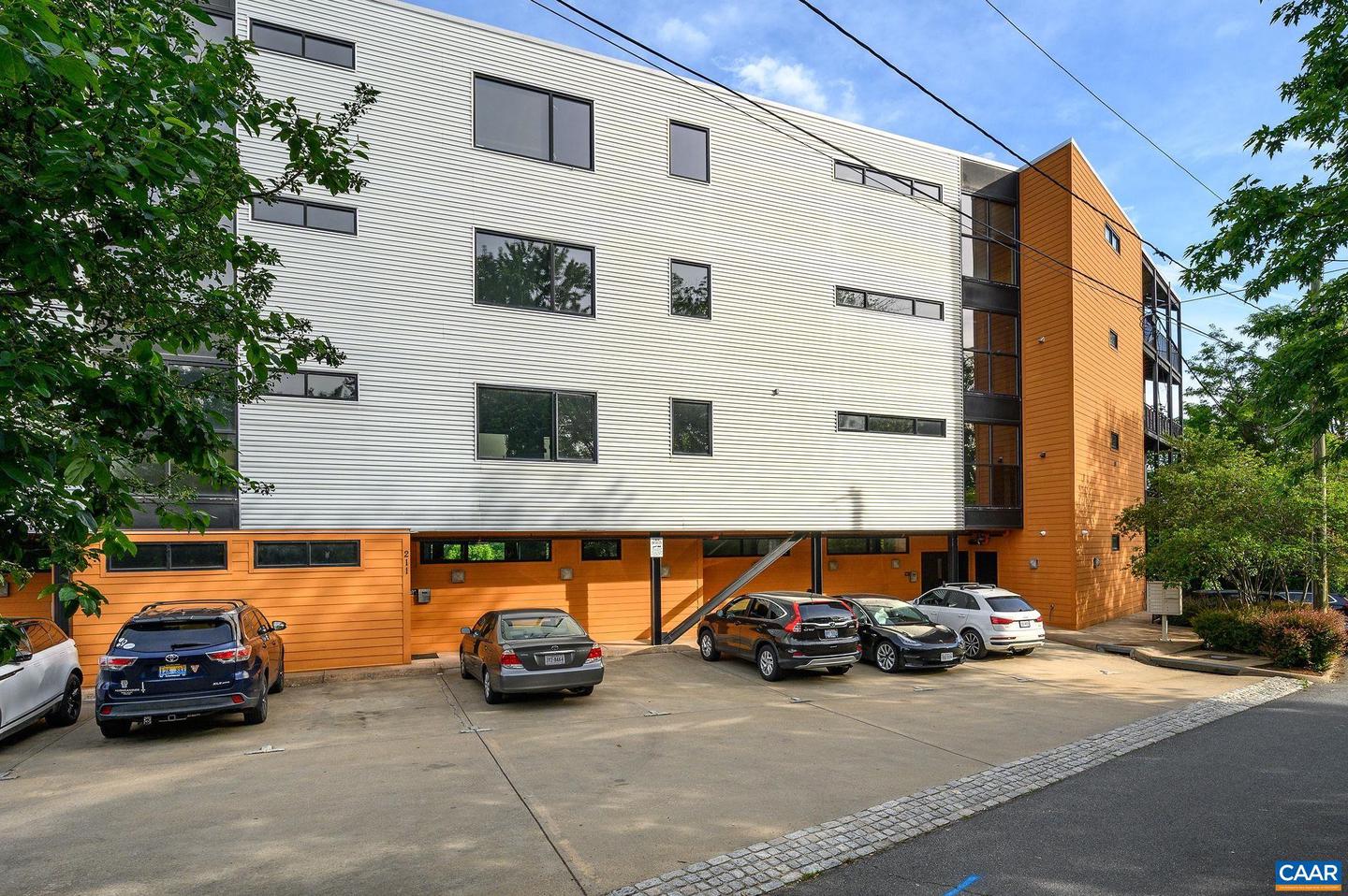 211 CREAM ST #202, CHARLOTTESVILLE, Virginia 22903, 2 Bedrooms Bedrooms, ,2 BathroomsBathrooms,Residential,For sale,211 CREAM ST #202,663984 MLS # 663984