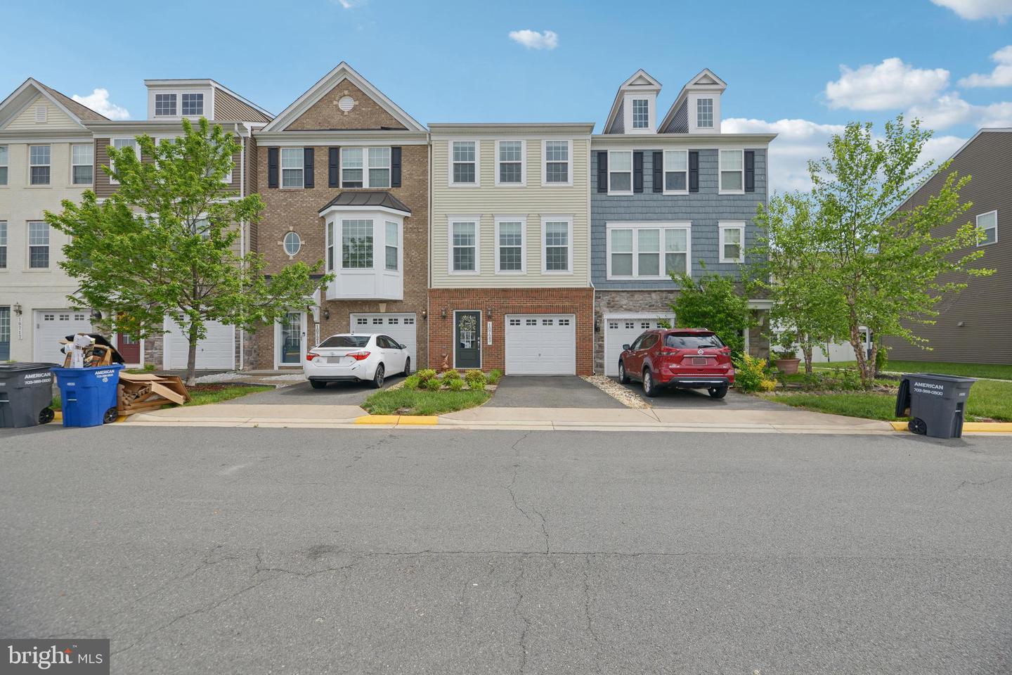 10723 CALEDONIA MEADOW DR, MANASSAS, Virginia 20112, 2 Bedrooms Bedrooms, ,2 BathroomsBathrooms,Residential,For sale,10723 CALEDONIA MEADOW DR,VAPW2093836 MLS # VAPW2093836