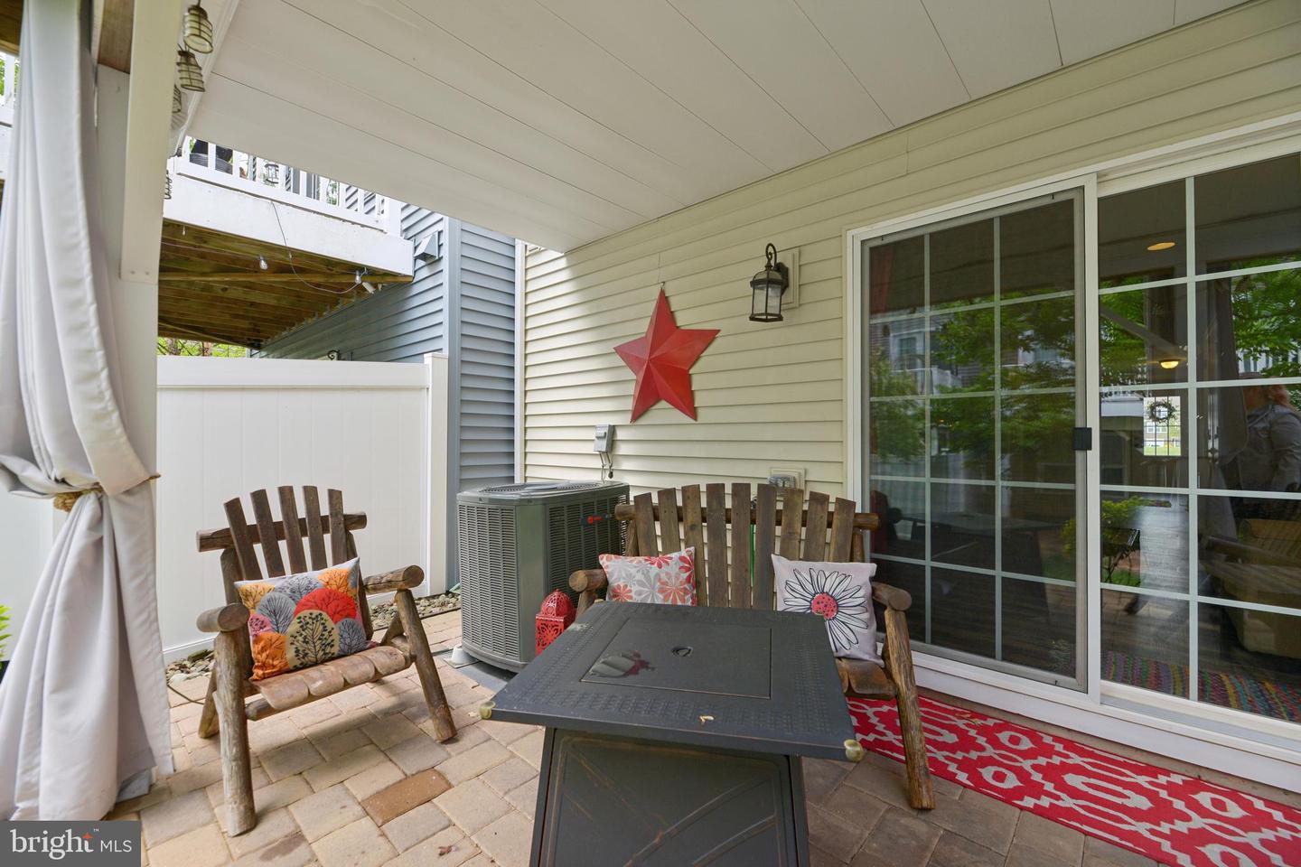 10723 CALEDONIA MEADOW DR, MANASSAS, Virginia 20112, 2 Bedrooms Bedrooms, ,2 BathroomsBathrooms,Residential,For sale,10723 CALEDONIA MEADOW DR,VAPW2093836 MLS # VAPW2093836