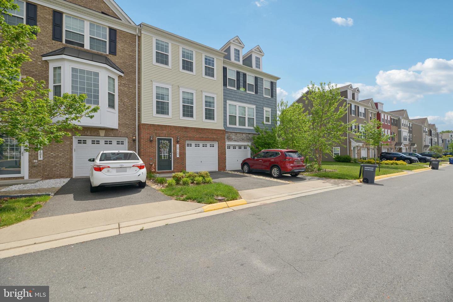 10723 CALEDONIA MEADOW DR, MANASSAS, Virginia 20112, 2 Bedrooms Bedrooms, ,2 BathroomsBathrooms,Residential,For sale,10723 CALEDONIA MEADOW DR,VAPW2093836 MLS # VAPW2093836