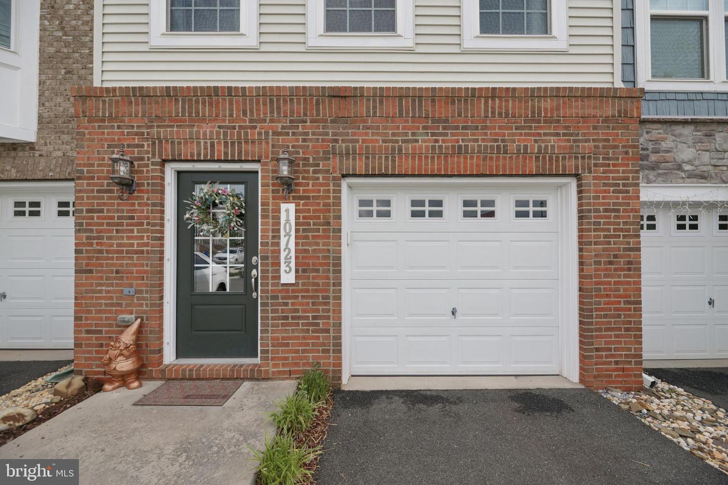 10723 CALEDONIA MEADOW DR, MANASSAS, Virginia 20112, 2 Bedrooms Bedrooms, ,2 BathroomsBathrooms,Residential,For sale,10723 CALEDONIA MEADOW DR,VAPW2093836 MLS # VAPW2093836