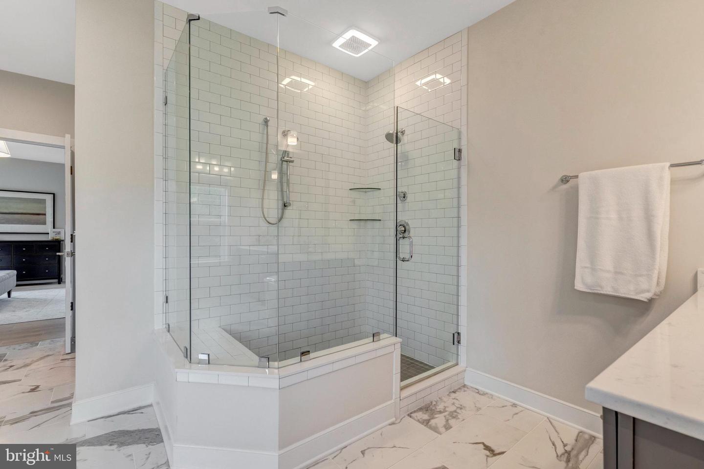40928 ARCADIAN POND CT, ALDIE, Virginia 20105, 6 Bedrooms Bedrooms, ,5 BathroomsBathrooms,Residential,For sale,40928 ARCADIAN POND CT,VALO2095380 MLS # VALO2095380