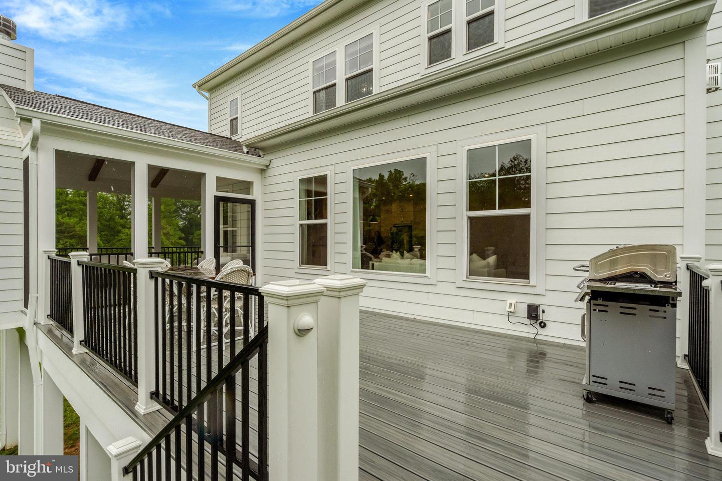 40928 ARCADIAN POND CT, ALDIE, Virginia 20105, 6 Bedrooms Bedrooms, ,5 BathroomsBathrooms,Residential,For sale,40928 ARCADIAN POND CT,VALO2095380 MLS # VALO2095380