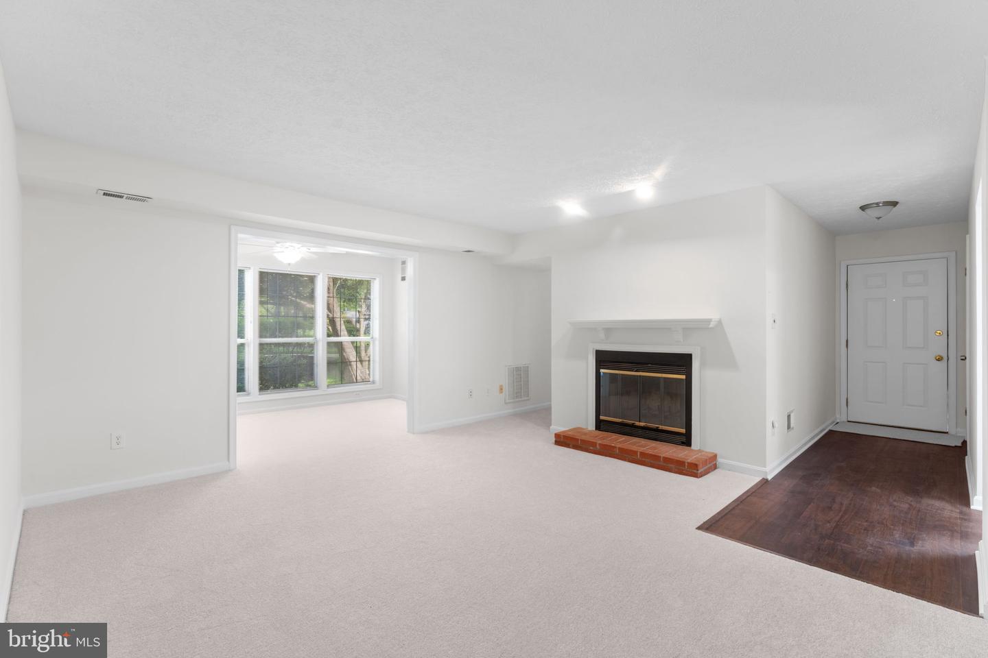 10013 OAKTON TERRACE RD, OAKTON, Virginia 22124, 2 Bedrooms Bedrooms, ,1 BathroomBathrooms,Residential,For sale,10013 OAKTON TERRACE RD,VAFX2238122 MLS # VAFX2238122