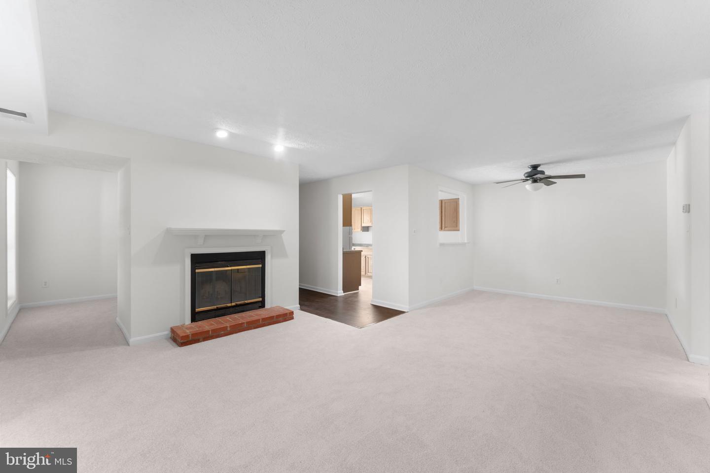 10013 OAKTON TERRACE RD, OAKTON, Virginia 22124, 2 Bedrooms Bedrooms, ,1 BathroomBathrooms,Residential,For sale,10013 OAKTON TERRACE RD,VAFX2238122 MLS # VAFX2238122