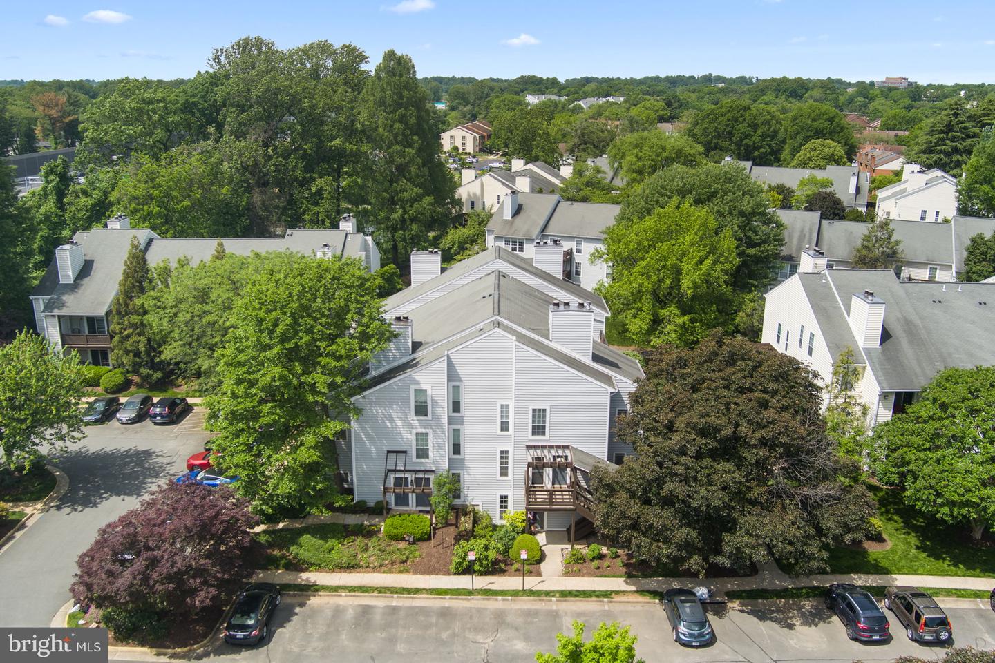 10013 OAKTON TERRACE RD, OAKTON, Virginia 22124, 2 Bedrooms Bedrooms, ,1 BathroomBathrooms,Residential,For sale,10013 OAKTON TERRACE RD,VAFX2238122 MLS # VAFX2238122