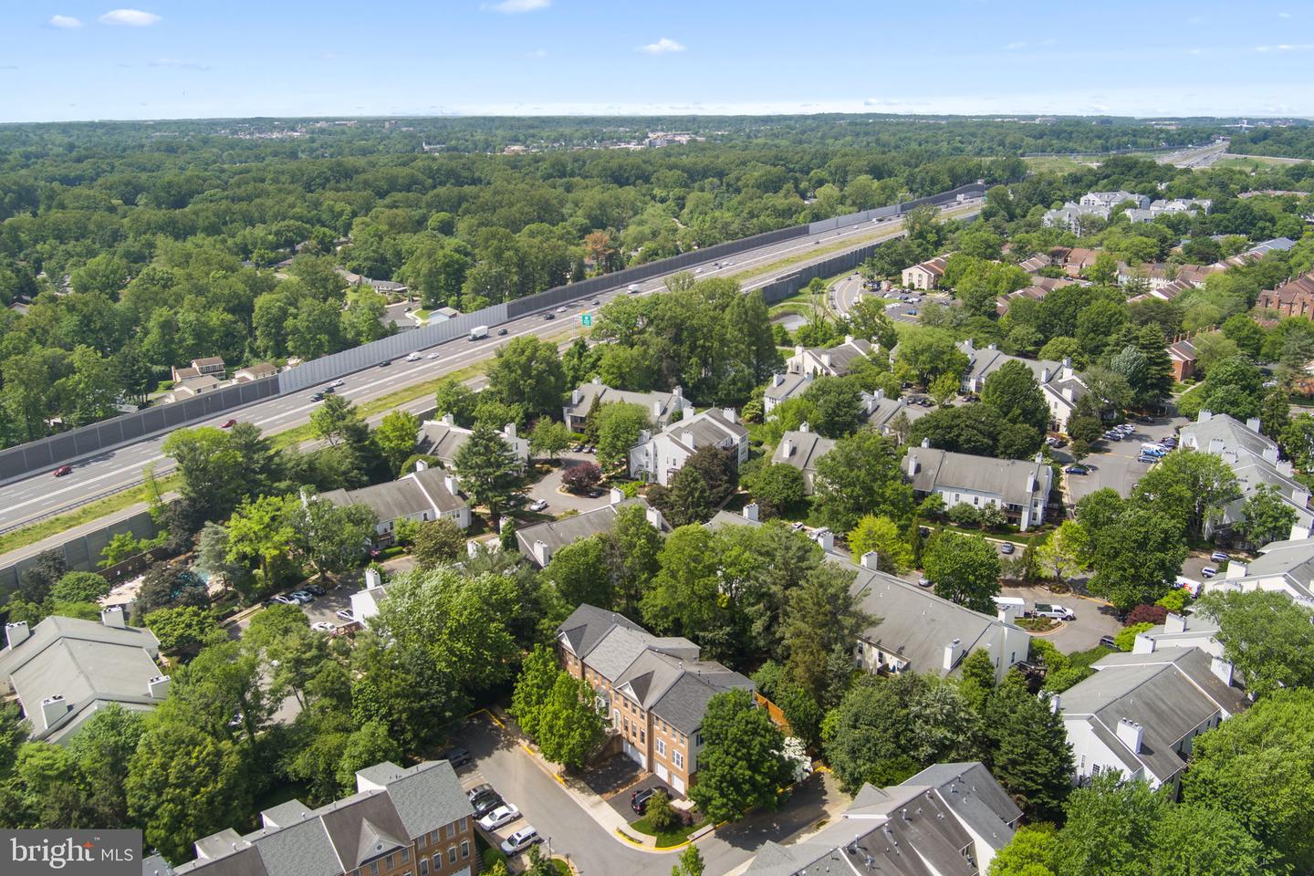 10013 OAKTON TERRACE RD, OAKTON, Virginia 22124, 2 Bedrooms Bedrooms, ,1 BathroomBathrooms,Residential,For sale,10013 OAKTON TERRACE RD,VAFX2238122 MLS # VAFX2238122