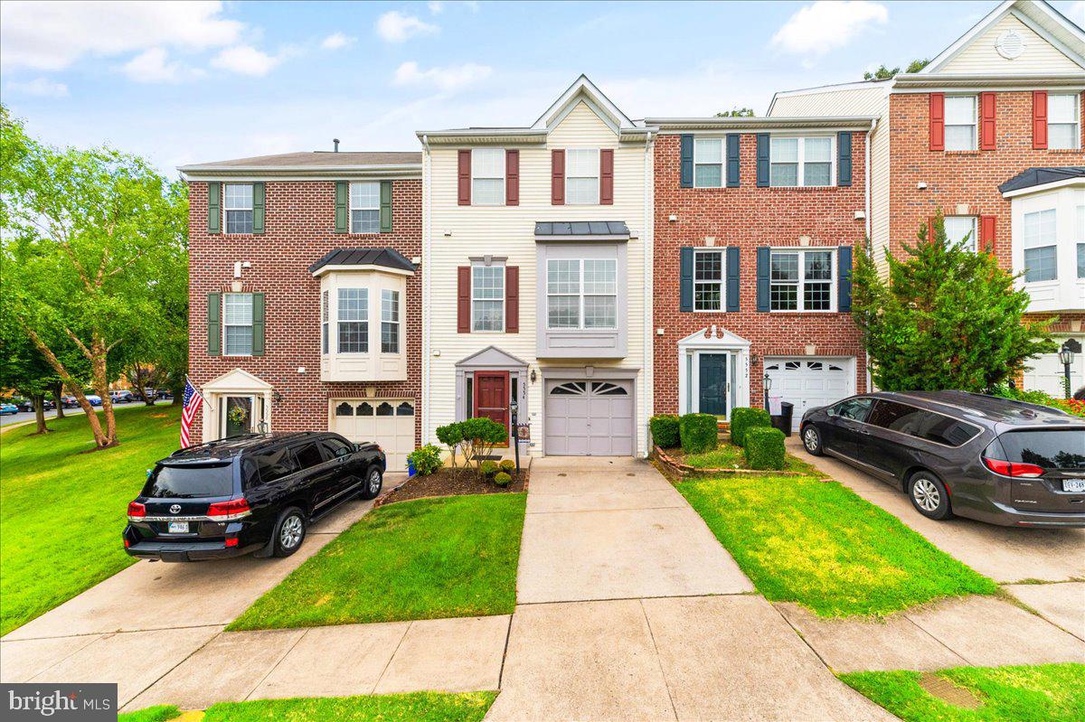 5554 JOWETT CT, ALEXANDRIA, Virginia 22315, 3 Bedrooms Bedrooms, ,2 BathroomsBathrooms,Residential,For sale,5554 JOWETT CT,VAFX2238190 MLS # VAFX2238190