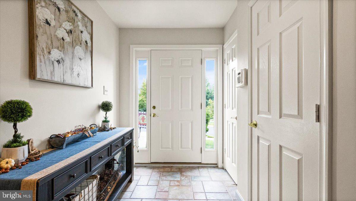 5554 JOWETT CT, ALEXANDRIA, Virginia 22315, 3 Bedrooms Bedrooms, ,2 BathroomsBathrooms,Residential,For sale,5554 JOWETT CT,VAFX2238190 MLS # VAFX2238190