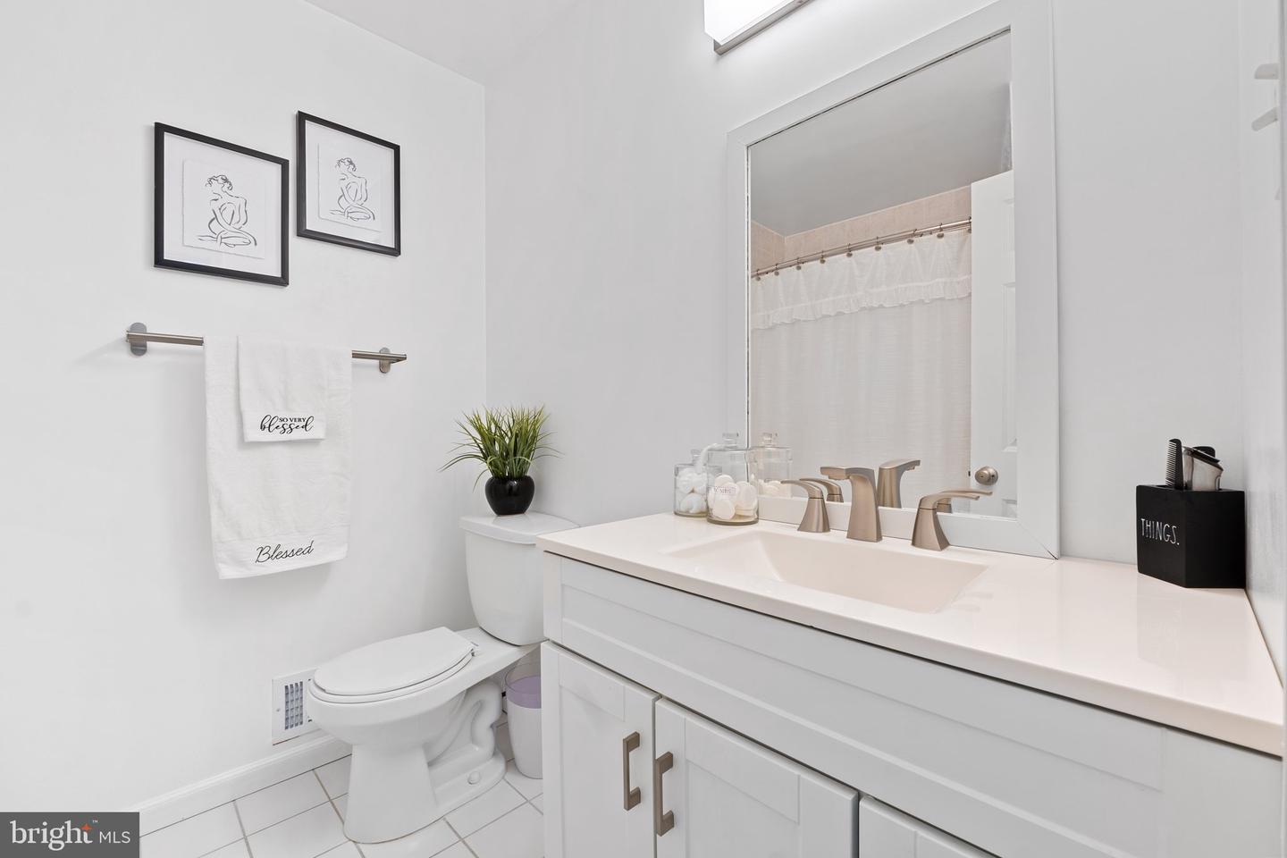 7518 ROXBURY AVE, MANASSAS, Virginia 20109, 3 Bedrooms Bedrooms, 5 Rooms Rooms,2 BathroomsBathrooms,Residential,For sale,7518 ROXBURY AVE,VAPW2093796 MLS # VAPW2093796
