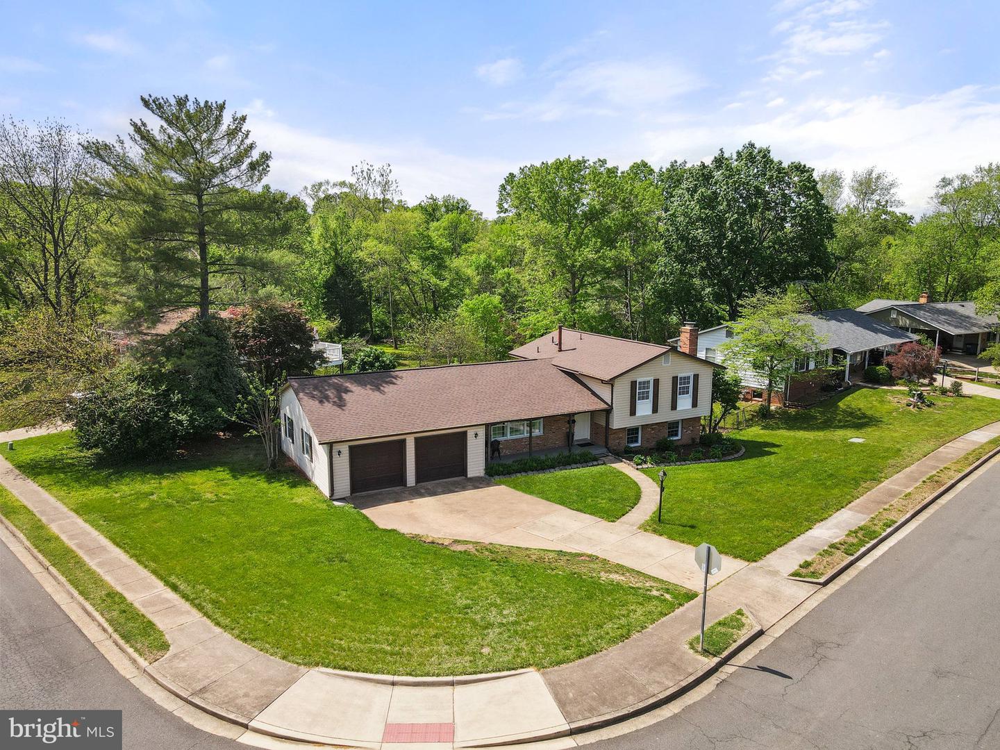 7518 ROXBURY AVE, MANASSAS, Virginia 20109, 3 Bedrooms Bedrooms, 5 Rooms Rooms,2 BathroomsBathrooms,Residential,For sale,7518 ROXBURY AVE,VAPW2093796 MLS # VAPW2093796