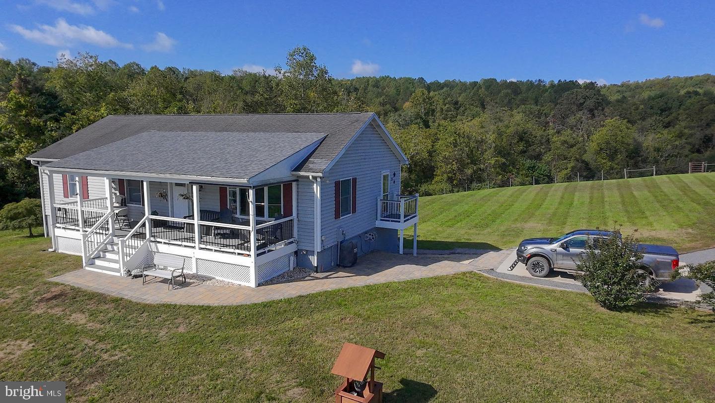 22749 TAIL RACE RD, ALDIE, Virginia 20105, 4 Bedrooms Bedrooms, ,3 BathroomsBathrooms,Residential,For sale,22749 TAIL RACE RD,VALO2095456 MLS # VALO2095456