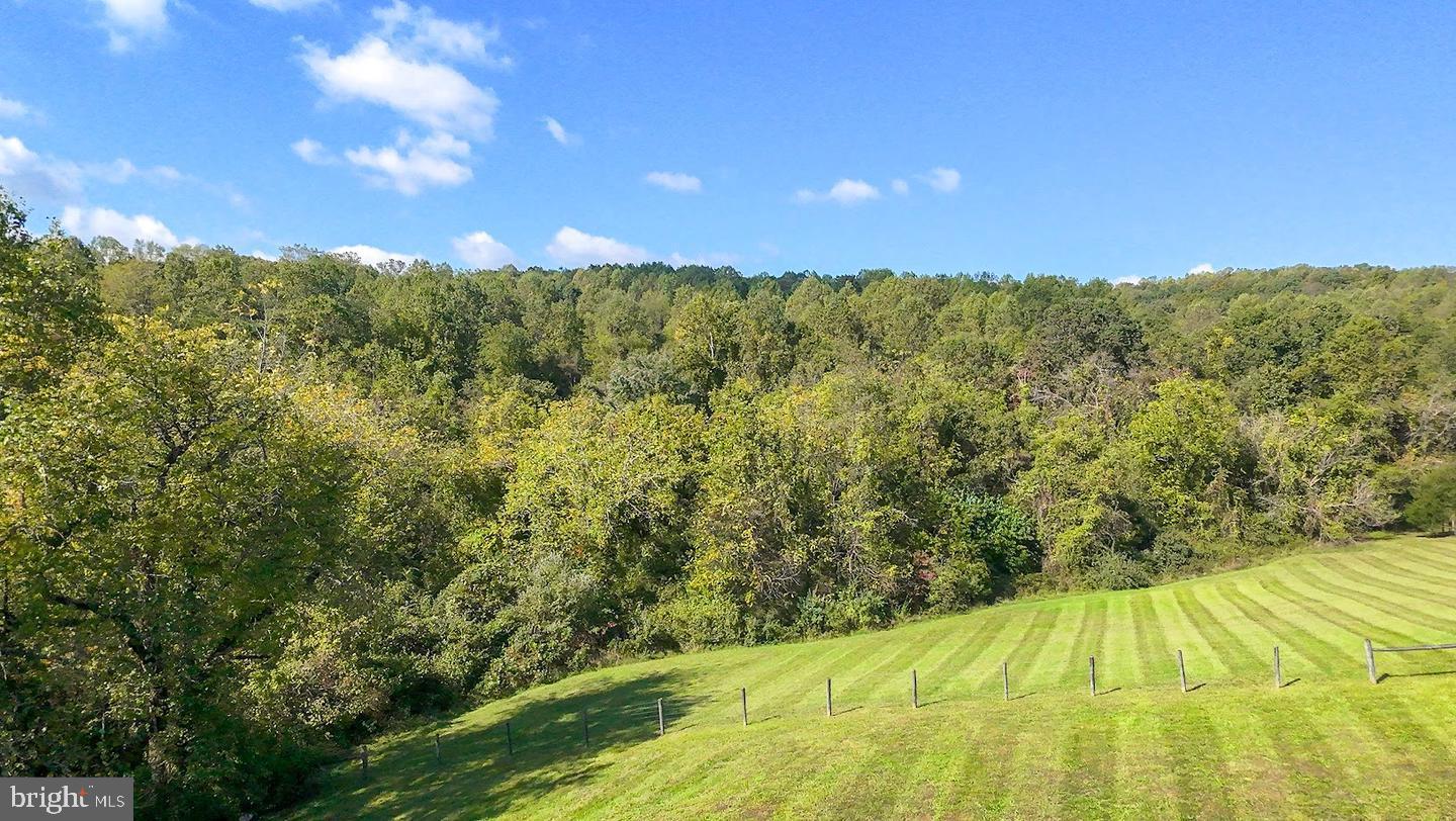 22749 TAIL RACE RD, ALDIE, Virginia 20105, 4 Bedrooms Bedrooms, ,3 BathroomsBathrooms,Residential,For sale,22749 TAIL RACE RD,VALO2095456 MLS # VALO2095456