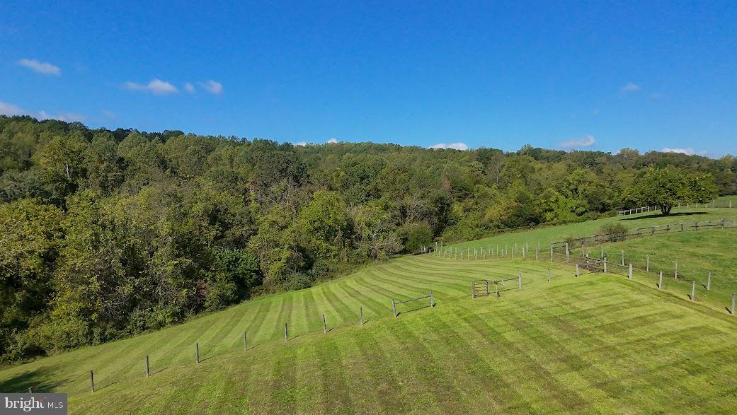 22749 TAIL RACE RD, ALDIE, Virginia 20105, 4 Bedrooms Bedrooms, ,3 BathroomsBathrooms,Residential,For sale,22749 TAIL RACE RD,VALO2095456 MLS # VALO2095456