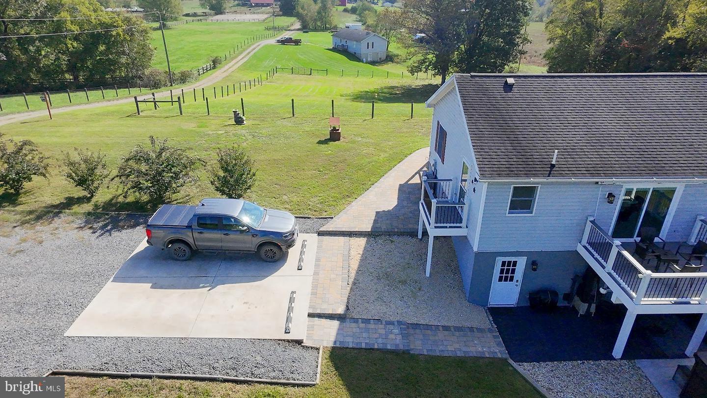 22749 TAIL RACE RD, ALDIE, Virginia 20105, 4 Bedrooms Bedrooms, ,3 BathroomsBathrooms,Residential,For sale,22749 TAIL RACE RD,VALO2095456 MLS # VALO2095456