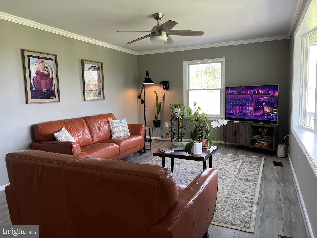 22749 TAIL RACE RD, ALDIE, Virginia 20105, 4 Bedrooms Bedrooms, ,3 BathroomsBathrooms,Residential,For sale,22749 TAIL RACE RD,VALO2095456 MLS # VALO2095456