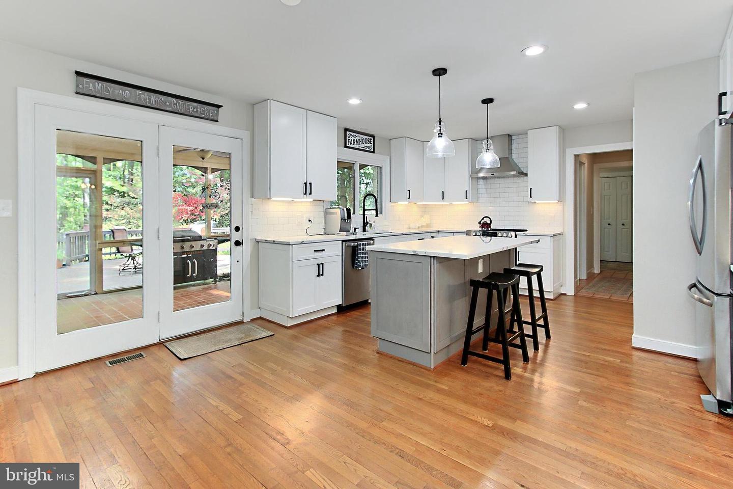 5839 WINDSOR RETREAT, WARRENTON, Virginia 20187, 5 Bedrooms Bedrooms, ,4 BathroomsBathrooms,Residential,For sale,5839 WINDSOR RETREAT,VAFQ2016482 MLS # VAFQ2016482