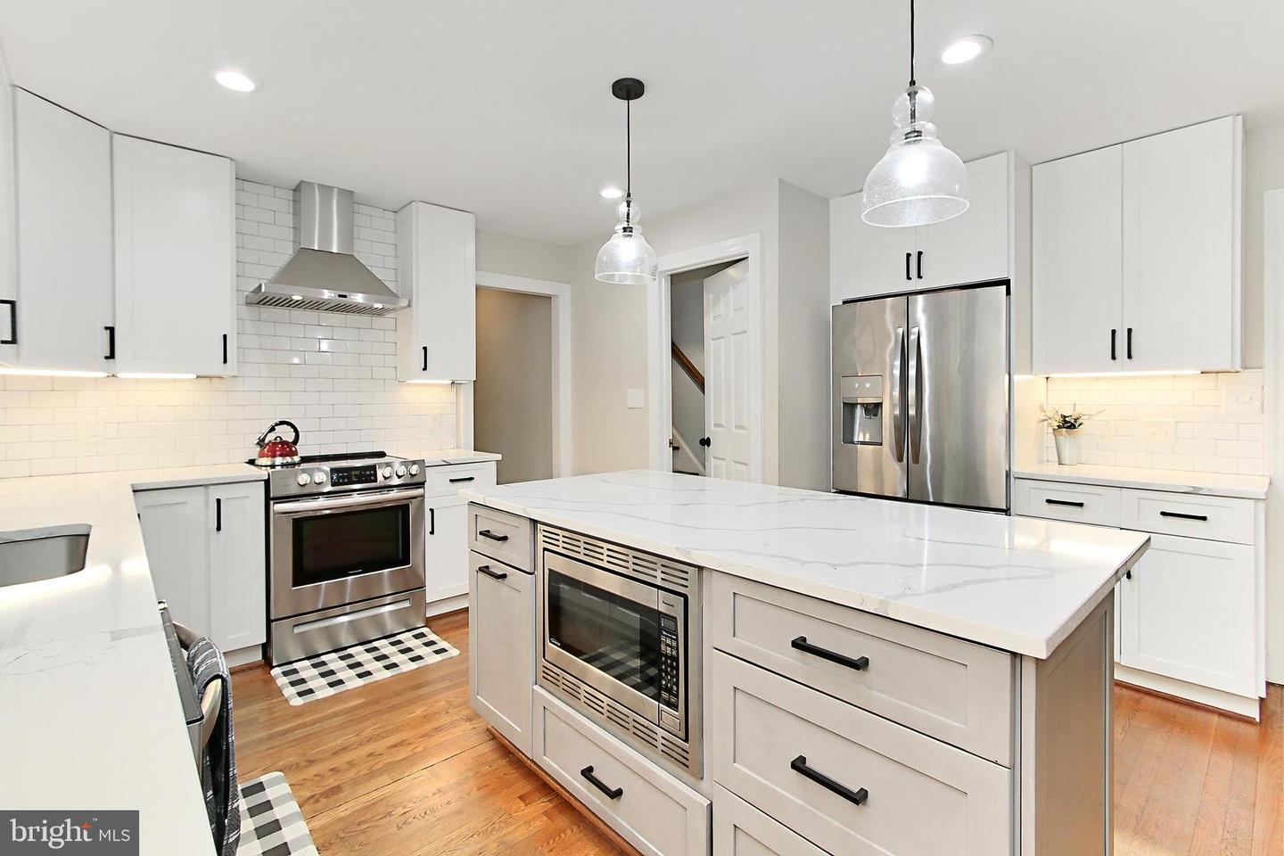 5839 WINDSOR RETREAT, WARRENTON, Virginia 20187, 5 Bedrooms Bedrooms, ,4 BathroomsBathrooms,Residential,For sale,5839 WINDSOR RETREAT,VAFQ2016482 MLS # VAFQ2016482