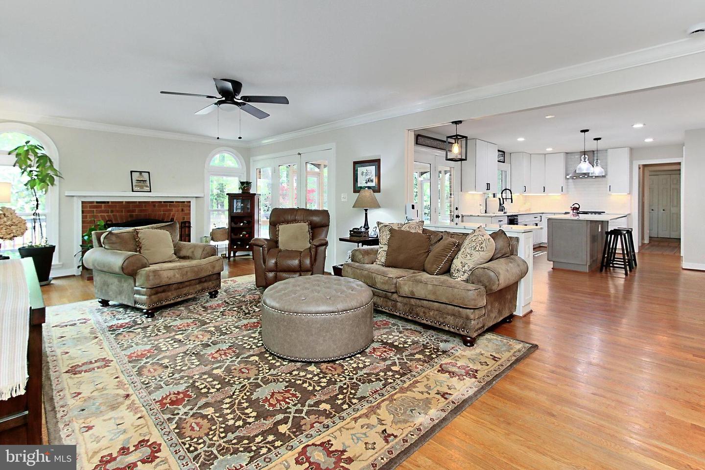 5839 WINDSOR RETREAT, WARRENTON, Virginia 20187, 5 Bedrooms Bedrooms, ,4 BathroomsBathrooms,Residential,For sale,5839 WINDSOR RETREAT,VAFQ2016482 MLS # VAFQ2016482