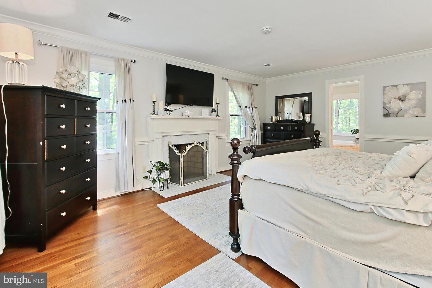 5839 WINDSOR RETREAT, WARRENTON, Virginia 20187, 5 Bedrooms Bedrooms, ,4 BathroomsBathrooms,Residential,For sale,5839 WINDSOR RETREAT,VAFQ2016482 MLS # VAFQ2016482