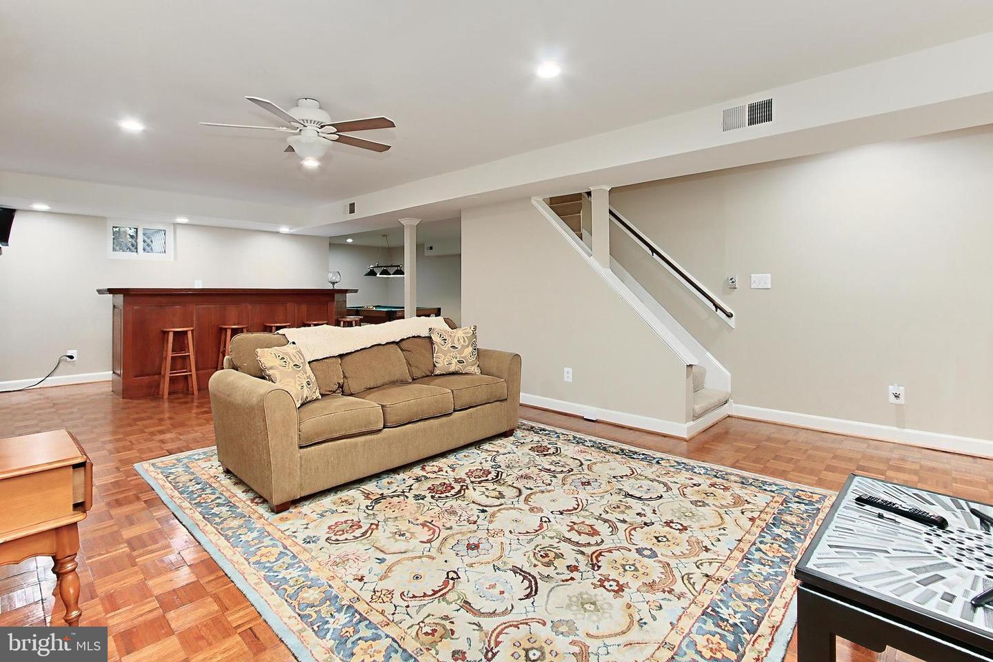 5839 WINDSOR RETREAT, WARRENTON, Virginia 20187, 5 Bedrooms Bedrooms, ,4 BathroomsBathrooms,Residential,For sale,5839 WINDSOR RETREAT,VAFQ2016482 MLS # VAFQ2016482