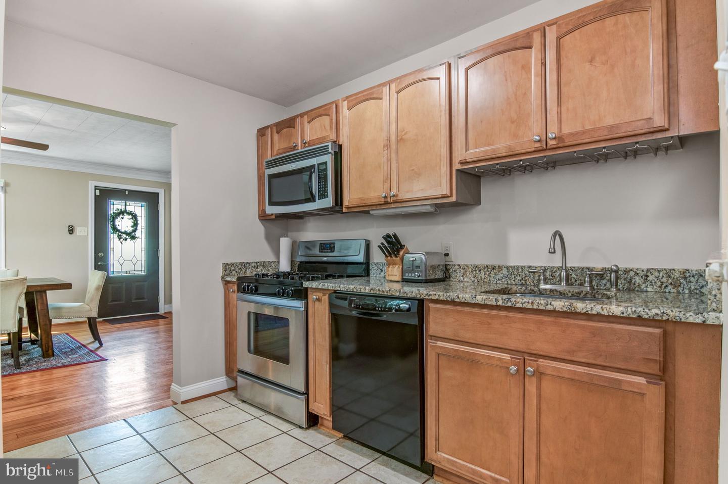 3108 BURGUNDY RD, ALEXANDRIA, Virginia 22303, 3 Bedrooms Bedrooms, ,2 BathroomsBathrooms,Residential,For sale,3108 BURGUNDY RD,VAFX2238348 MLS # VAFX2238348