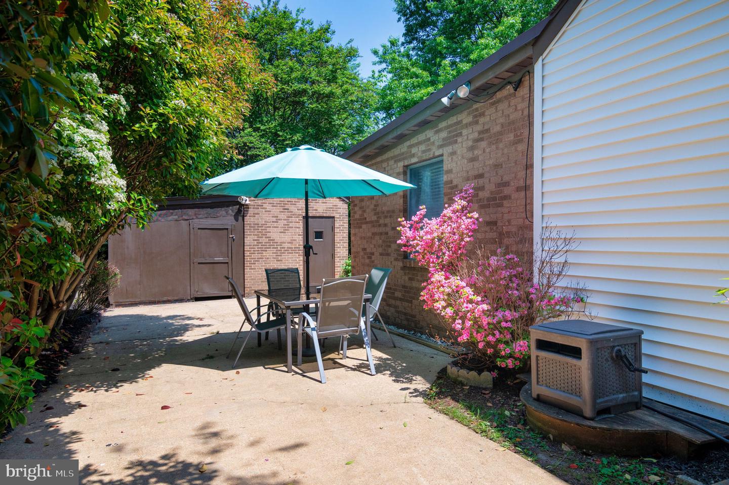3108 BURGUNDY RD, ALEXANDRIA, Virginia 22303, 3 Bedrooms Bedrooms, ,2 BathroomsBathrooms,Residential,For sale,3108 BURGUNDY RD,VAFX2238348 MLS # VAFX2238348