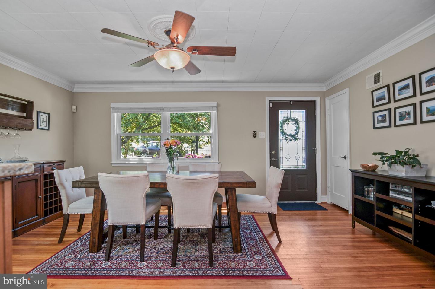 3108 BURGUNDY RD, ALEXANDRIA, Virginia 22303, 3 Bedrooms Bedrooms, ,2 BathroomsBathrooms,Residential,For sale,3108 BURGUNDY RD,VAFX2238348 MLS # VAFX2238348