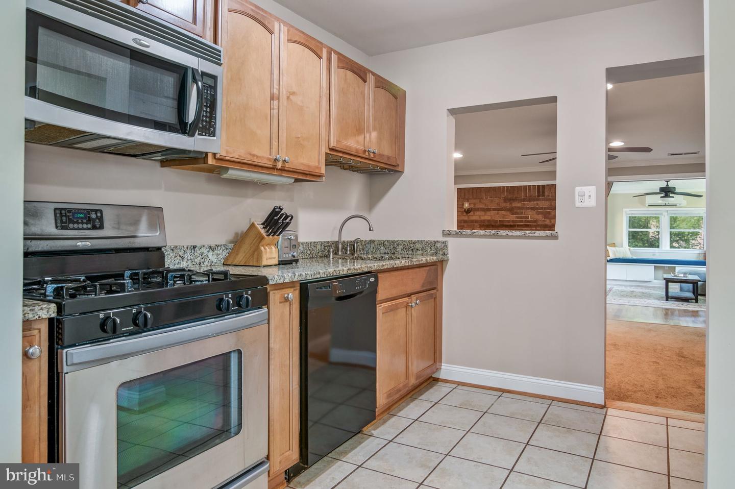 3108 BURGUNDY RD, ALEXANDRIA, Virginia 22303, 3 Bedrooms Bedrooms, ,2 BathroomsBathrooms,Residential,For sale,3108 BURGUNDY RD,VAFX2238348 MLS # VAFX2238348