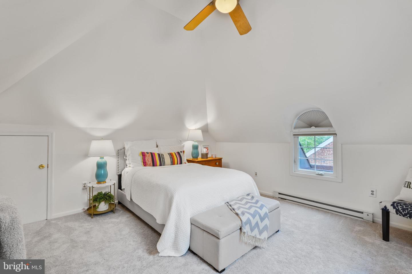 5442 BROAD BRANCH RD NW, WASHINGTON, District Of Columbia 20015, 5 Bedrooms Bedrooms, ,3 BathroomsBathrooms,Residential,For sale,5442 BROAD BRANCH RD NW,DCDC2198776 MLS # DCDC2198776
