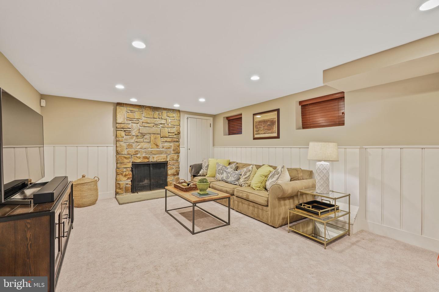 5442 BROAD BRANCH RD NW, WASHINGTON, District Of Columbia 20015, 5 Bedrooms Bedrooms, ,3 BathroomsBathrooms,Residential,For sale,5442 BROAD BRANCH RD NW,DCDC2198776 MLS # DCDC2198776