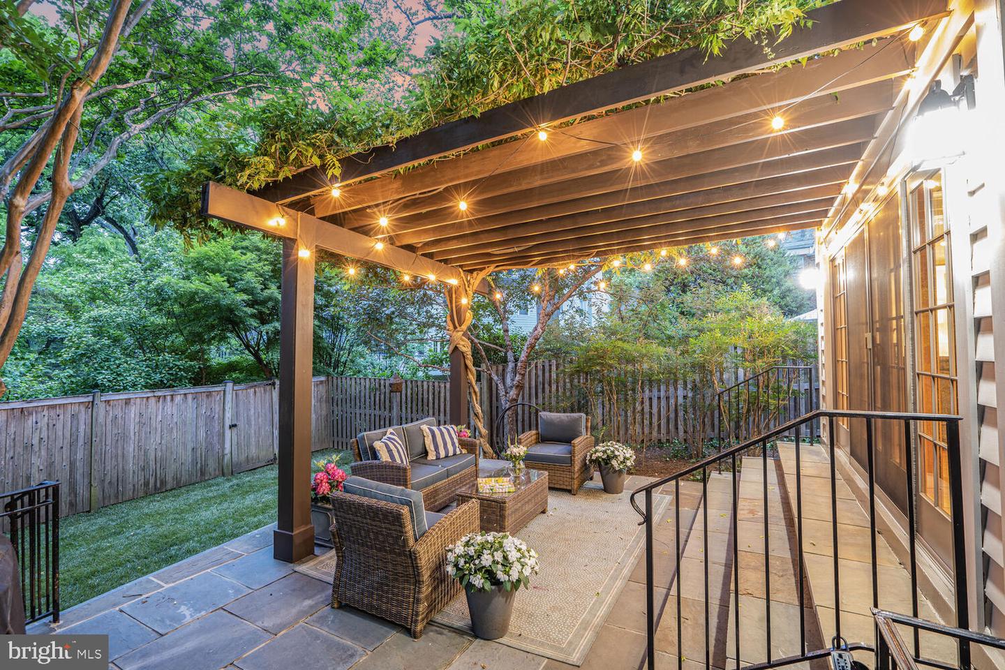 5442 BROAD BRANCH RD NW, WASHINGTON, District Of Columbia 20015, 5 Bedrooms Bedrooms, ,3 BathroomsBathrooms,Residential,For sale,5442 BROAD BRANCH RD NW,DCDC2198776 MLS # DCDC2198776