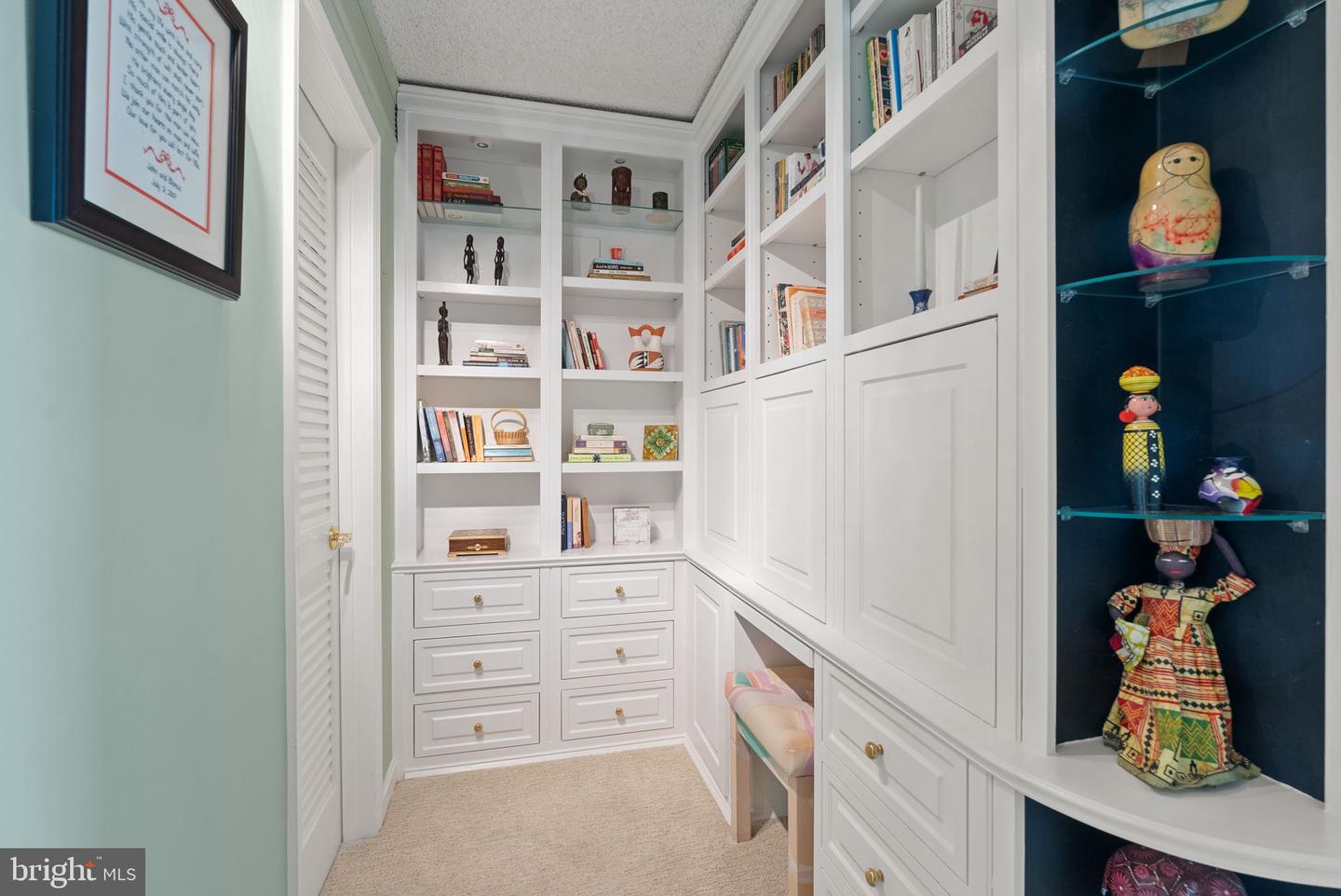 1101 S ARLINGTON RIDGE RD #1107, ARLINGTON, Virginia 22202, 2 Bedrooms Bedrooms, 8 Rooms Rooms,2 BathroomsBathrooms,Residential,For sale,1101 S ARLINGTON RIDGE RD #1107,VAAR2056950 MLS # VAAR2056950