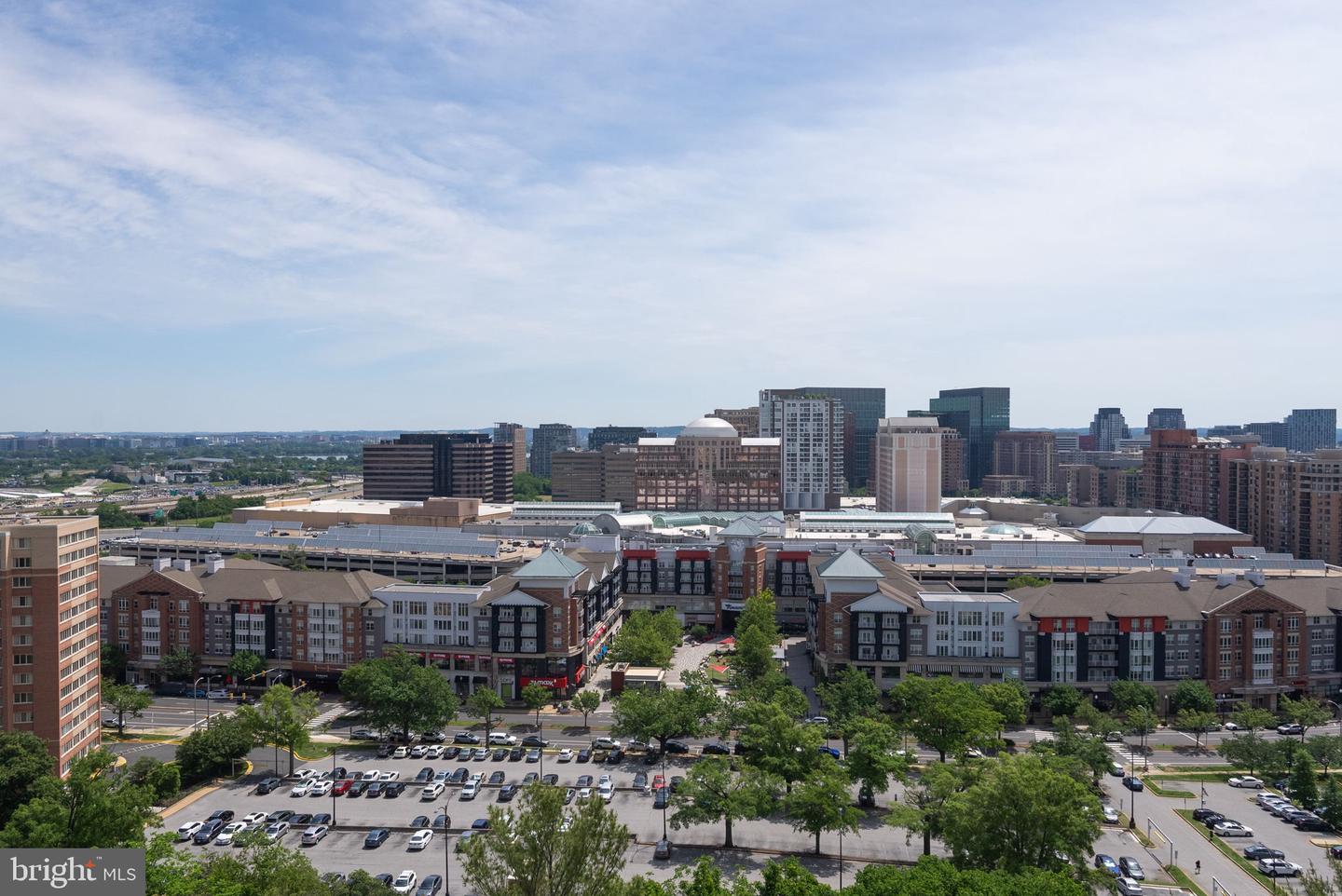 1101 S ARLINGTON RIDGE RD #1107, ARLINGTON, Virginia 22202, 2 Bedrooms Bedrooms, 8 Rooms Rooms,2 BathroomsBathrooms,Residential,For sale,1101 S ARLINGTON RIDGE RD #1107,VAAR2056950 MLS # VAAR2056950