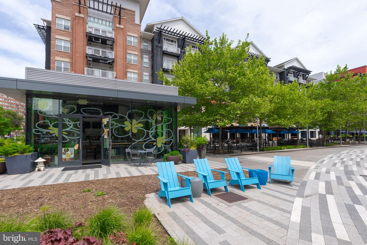 1101 S ARLINGTON RIDGE RD #1107, ARLINGTON, Virginia 22202, 2 Bedrooms Bedrooms, 8 Rooms Rooms,2 BathroomsBathrooms,Residential,For sale,1101 S ARLINGTON RIDGE RD #1107,VAAR2056950 MLS # VAAR2056950