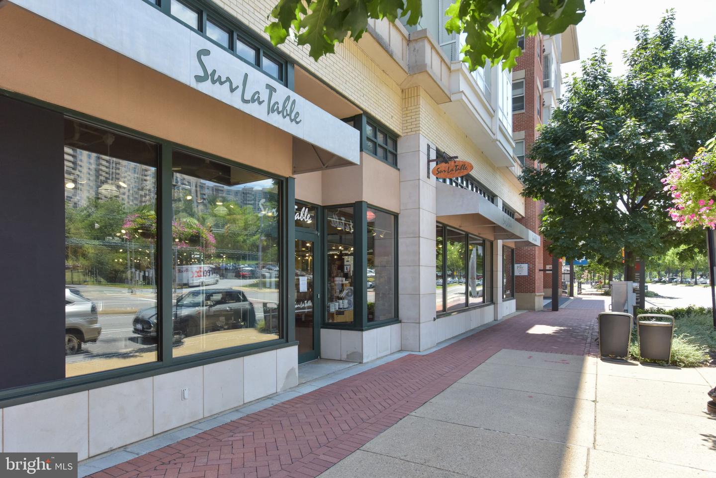 1101 S ARLINGTON RIDGE RD #1107, ARLINGTON, Virginia 22202, 2 Bedrooms Bedrooms, 8 Rooms Rooms,2 BathroomsBathrooms,Residential,For sale,1101 S ARLINGTON RIDGE RD #1107,VAAR2056950 MLS # VAAR2056950
