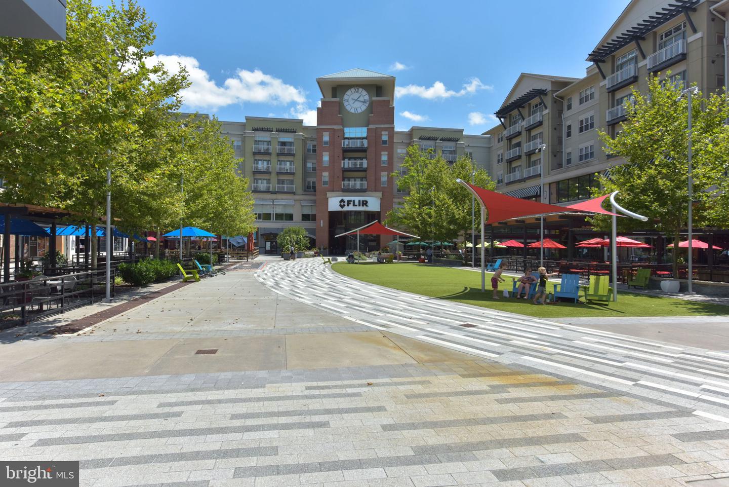 1101 S ARLINGTON RIDGE RD #1107, ARLINGTON, Virginia 22202, 2 Bedrooms Bedrooms, 8 Rooms Rooms,2 BathroomsBathrooms,Residential,For sale,1101 S ARLINGTON RIDGE RD #1107,VAAR2056950 MLS # VAAR2056950